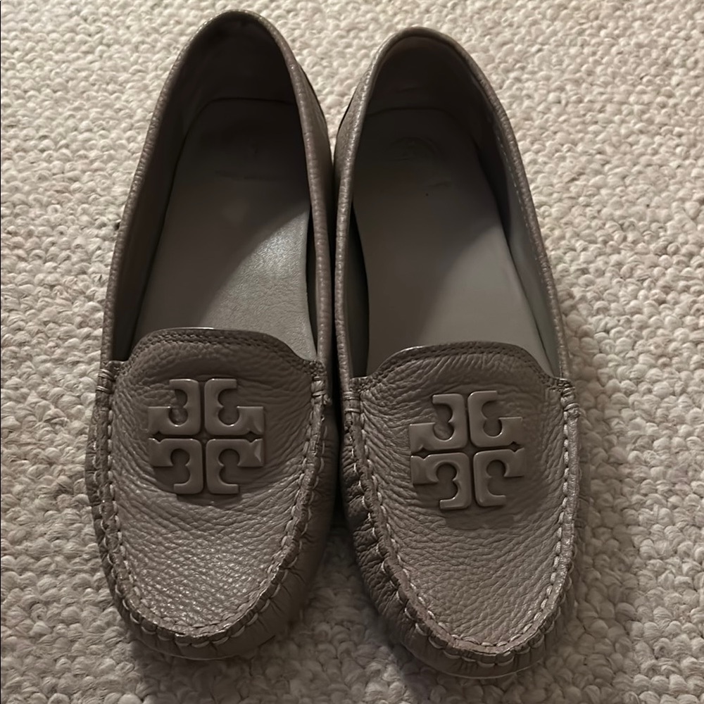 Tory Burch Gray Leather Flats